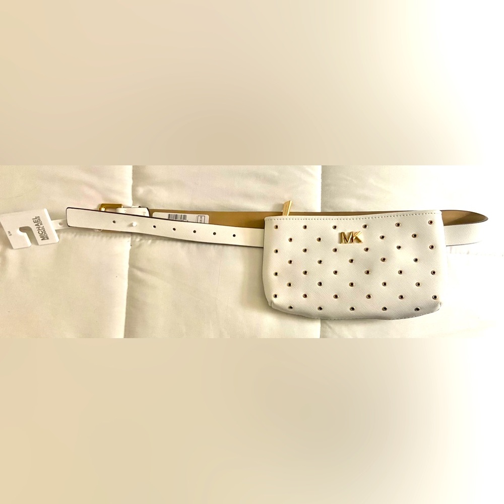 New MICHAEL KORS White Grommet Gold Logo Size S/M Belt Bag Fanny Adjustable $128